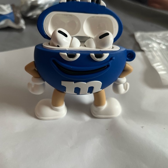 Air pro case brand new I have lots to choose from - Picture 10 of 16